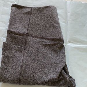 NWOT Athleta Salutation Stash Pocket II 7/8 Tight